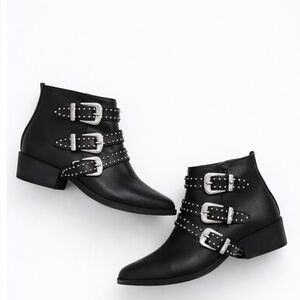 Bloomingdales Leather Studded Motorcycle Ankle Boots 7.5